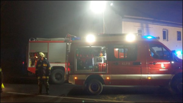 Fahrzeugbergung vom 07.12.2016  |  (C) Feuerwehr Hinzenbach (2016)